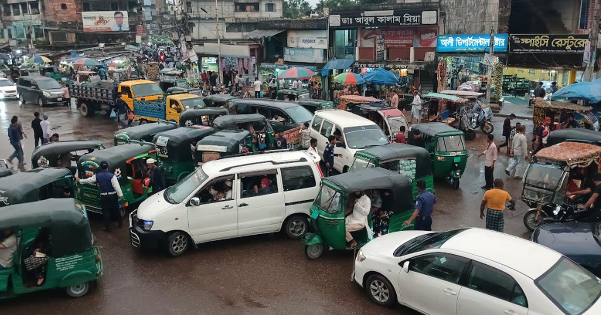 ভোগান্তির নাম গোলাপগঞ্জ চৌমুহনী